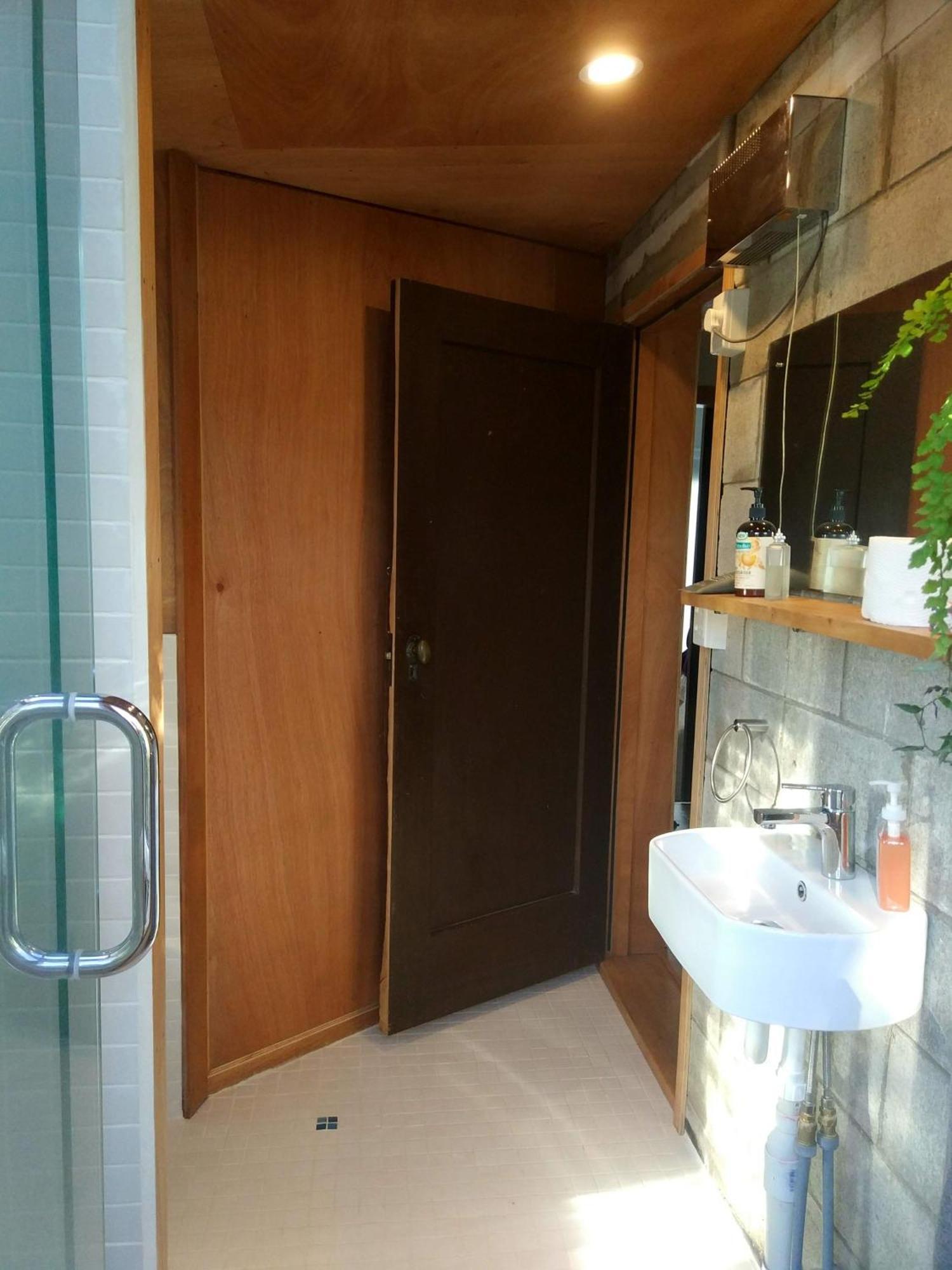 Gully Hideaway Apartment ハミルトン エクステリア 写真