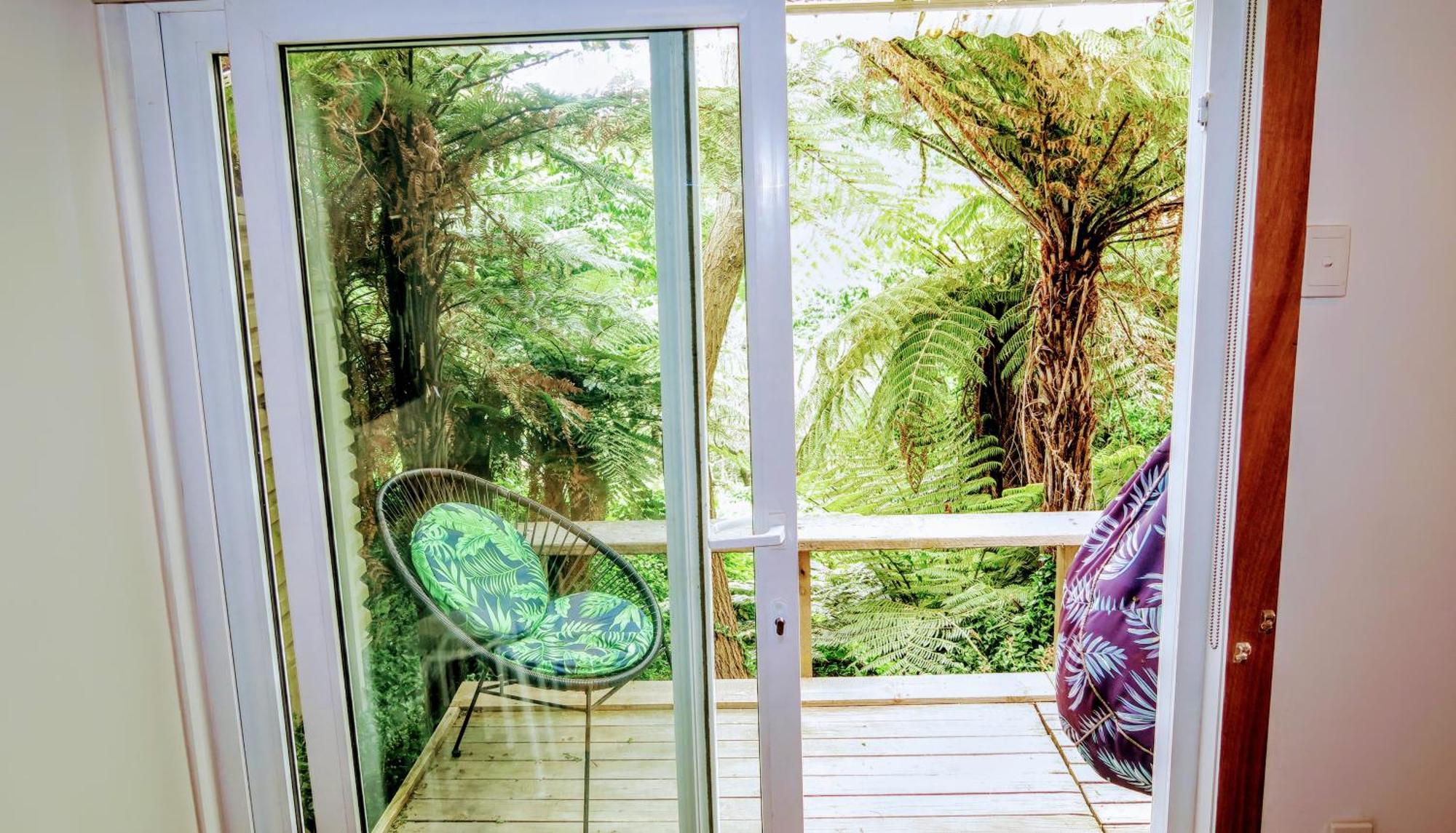 Gully Hideaway Apartment ハミルトン エクステリア 写真