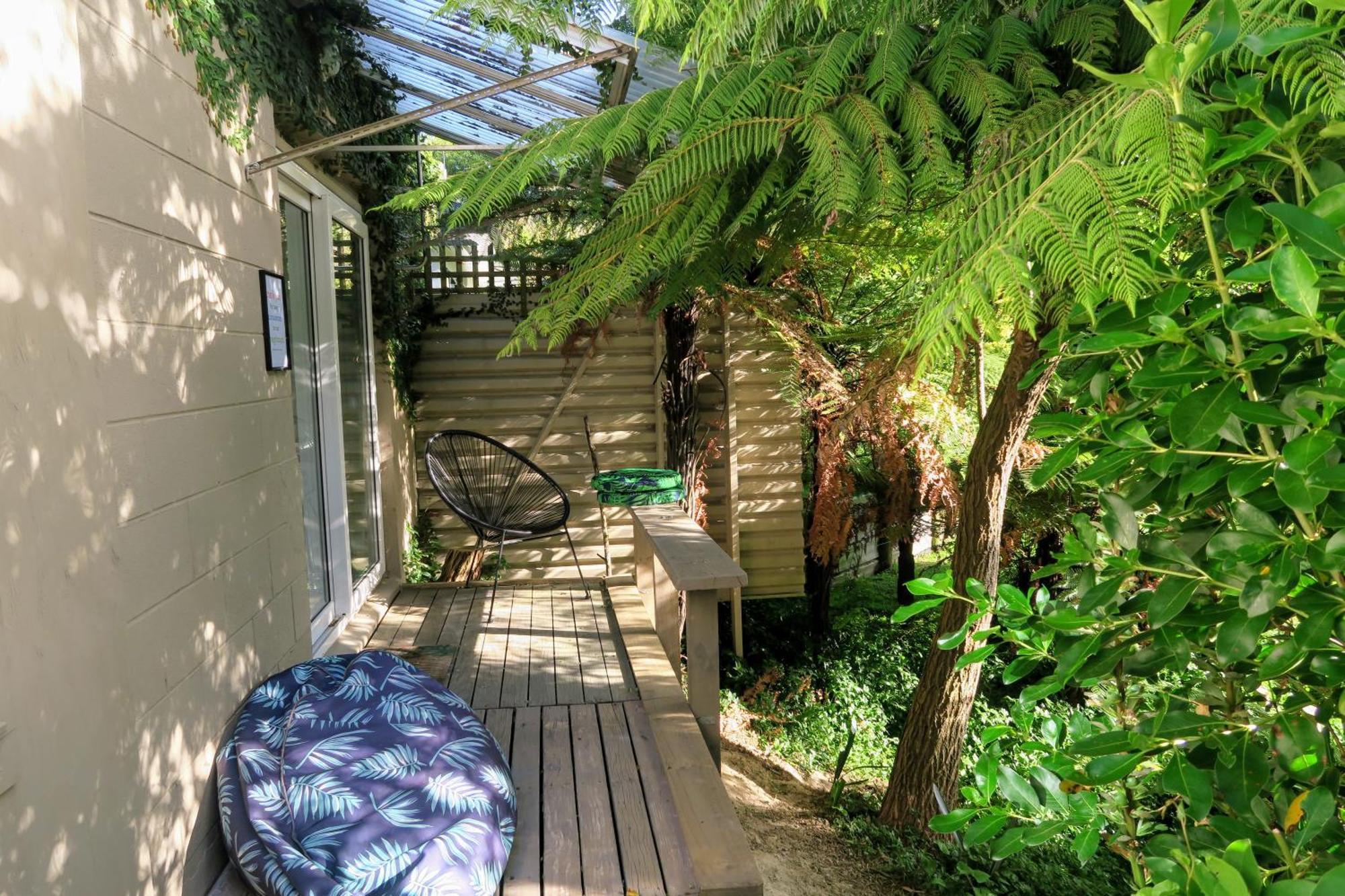 Gully Hideaway Apartment ハミルトン エクステリア 写真