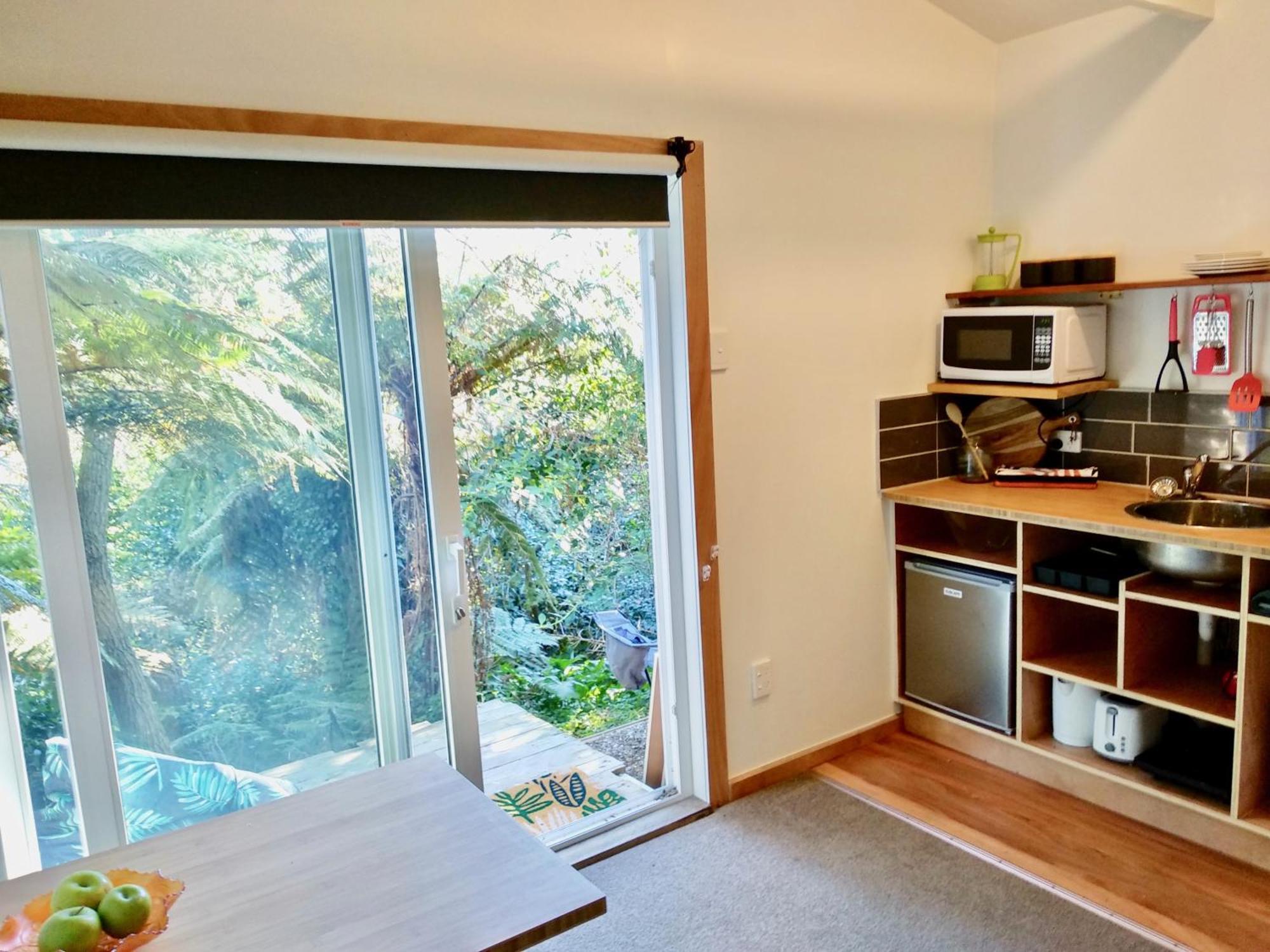 Gully Hideaway Apartment ハミルトン エクステリア 写真